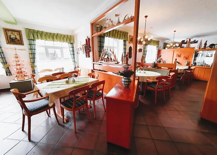 Seiffener Hof*** فندق